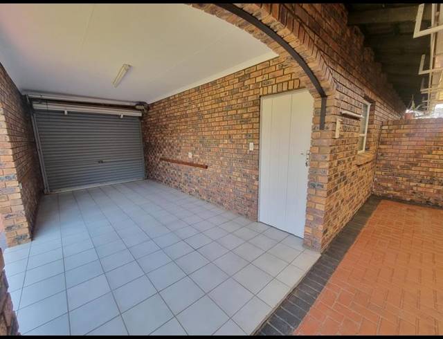 3 BEDROOM TOWNHOUSE FOR SALE IN THREE RIVERS